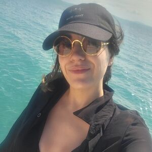 Meet your Posher, Daniela